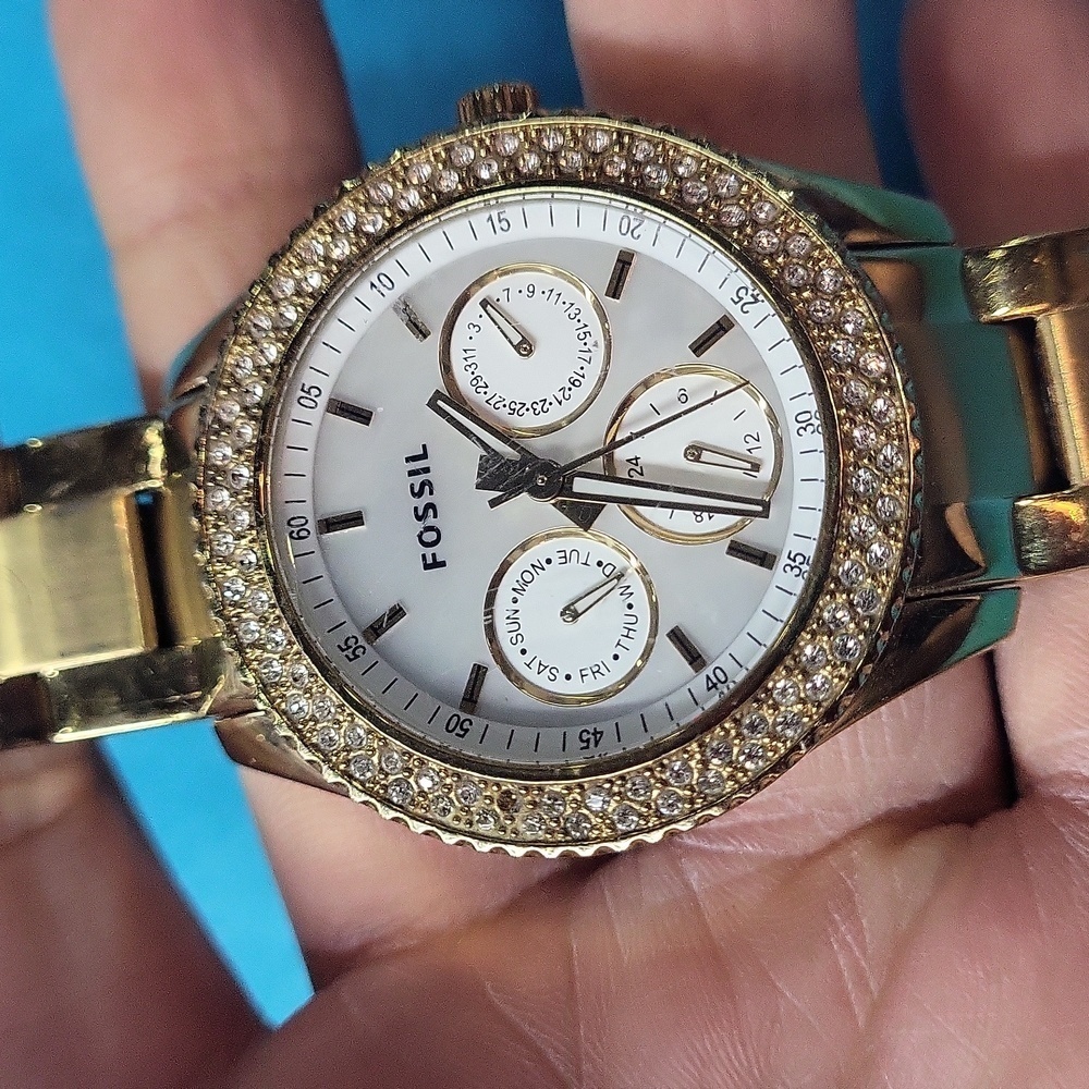 Fossil Watch - Picture 2 of 11